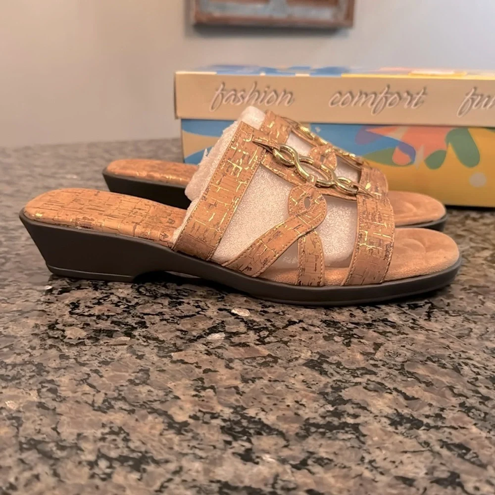 Easy Street cork with flex torrid slide sandal NIB 10W
